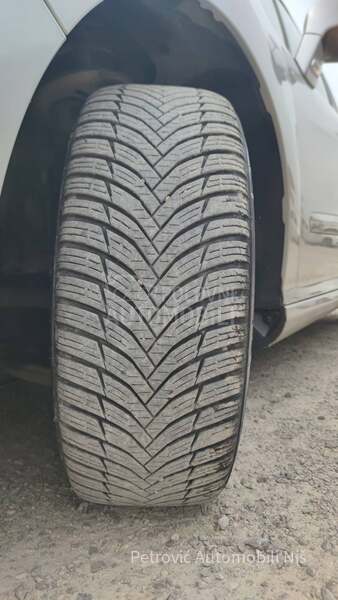Peugeot 308 1.6E-HDi/180 000/K.m