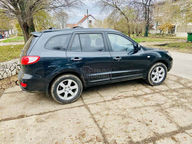 Hyundai Santa Fe 2.2  7 sedista
