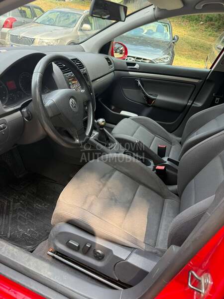 Volkswagen Golf 5 1.6