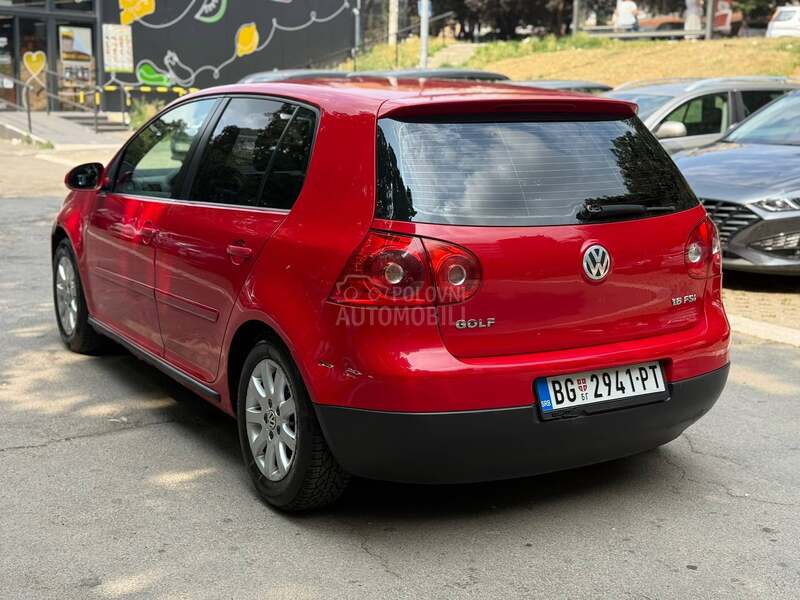 Volkswagen Golf 5 1.6