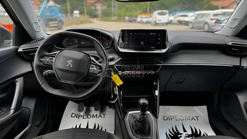 Peugeot 2008 1.2 allure