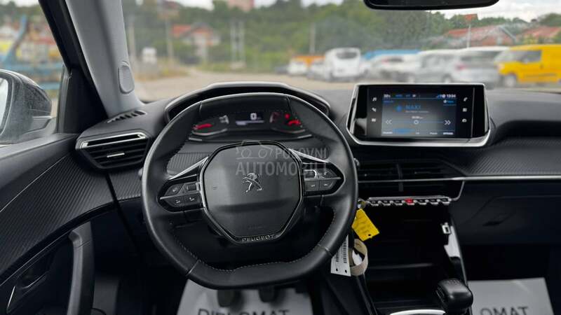 Peugeot 2008 1.2 allure