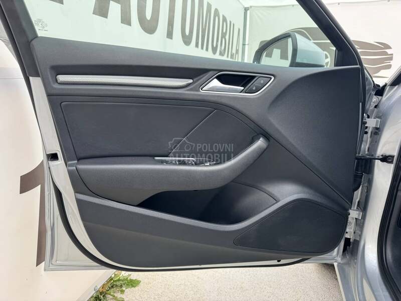 Audi A3 S line / AUTO / LED