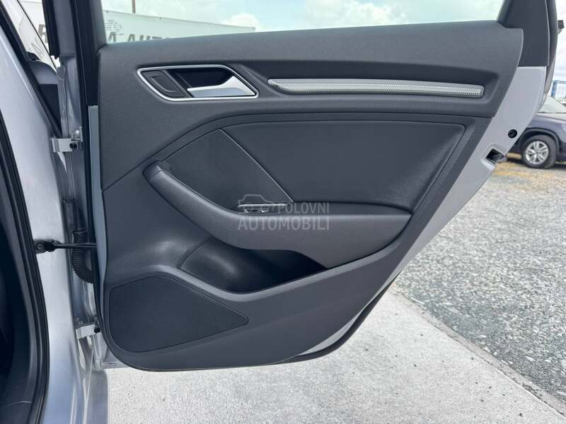 Audi A3 S line / AUTO / LED