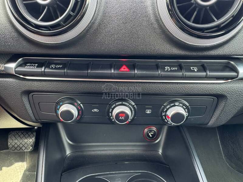 Audi A3 S line / AUTO / LED