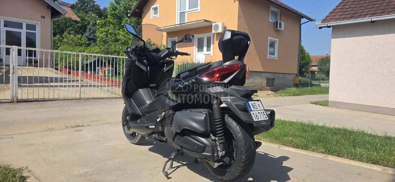 Yamaha X Max YP400R