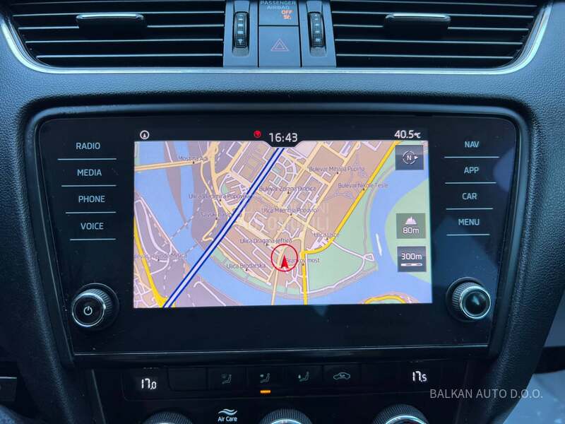 Škoda Octavia 1.6 TDI/NAV/LED