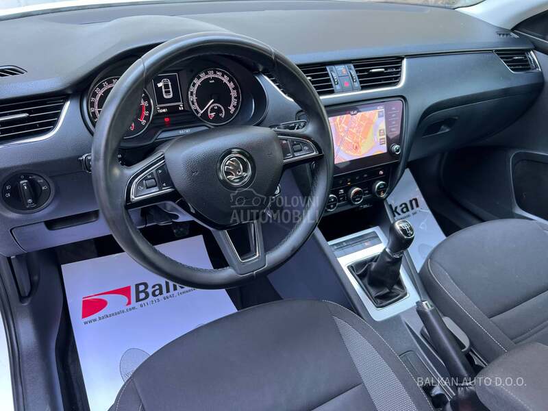 Škoda Octavia 1.6 TDI/NAV/LED