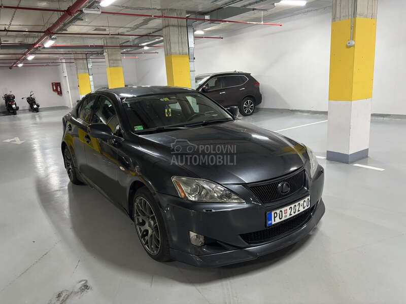 Lexus IS 220 