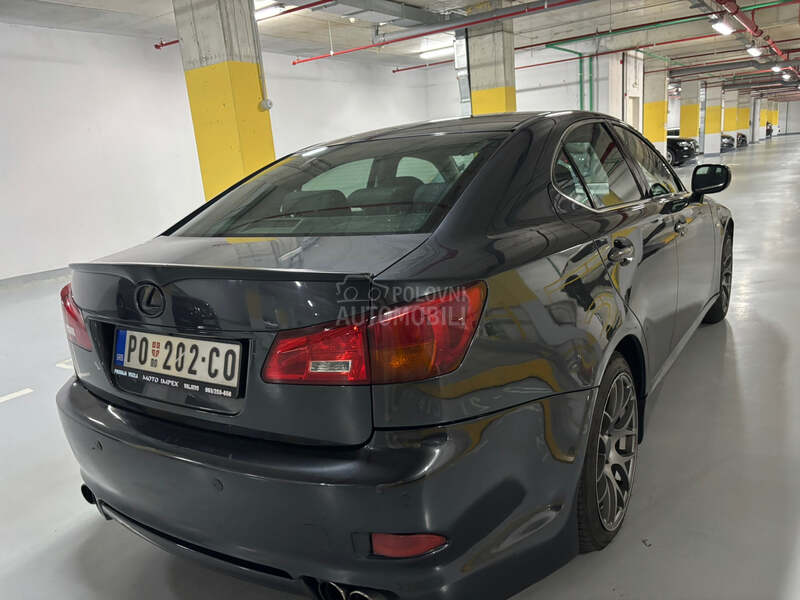 Lexus IS 220 