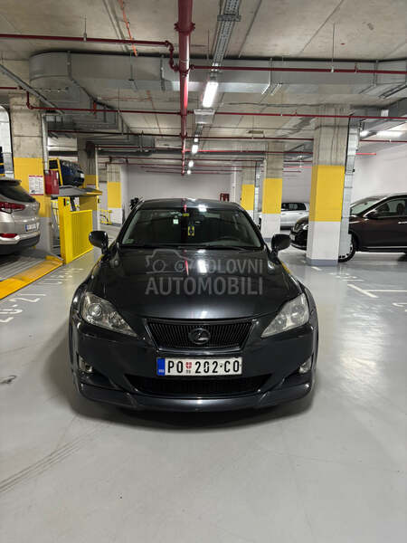 Lexus IS 220 