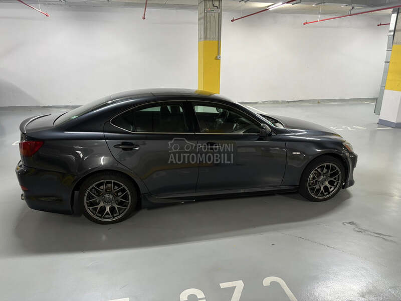 Lexus IS 220 