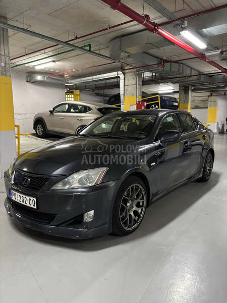 Lexus IS 220 