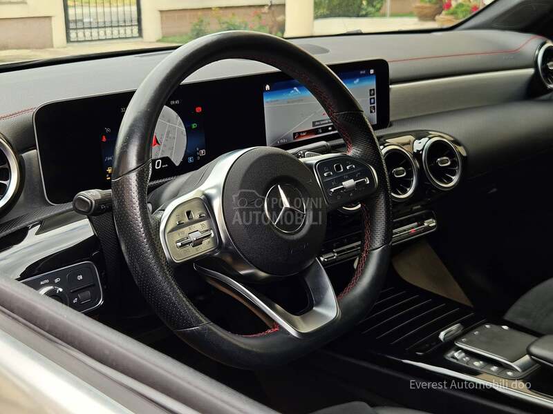 Mercedes Benz CLA 180 A M G