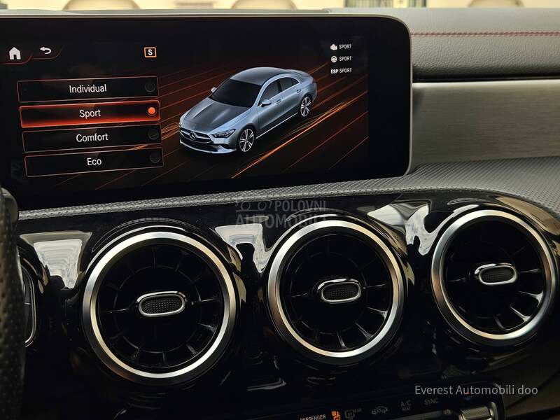 Mercedes Benz CLA 180 A M G