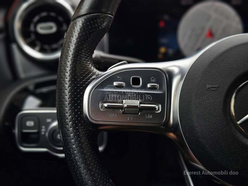 Mercedes Benz CLA 180 A M G