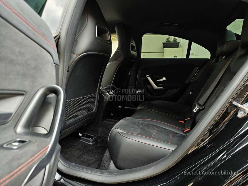 Mercedes Benz CLA 180 A M G