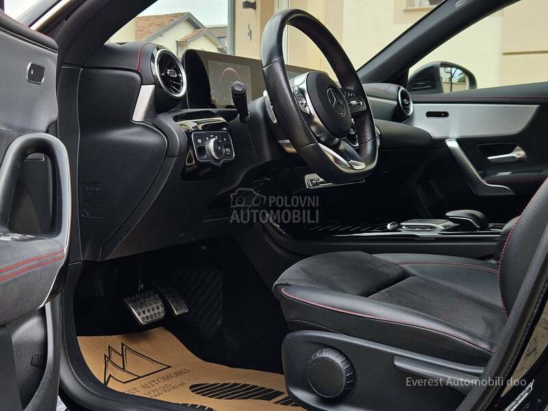 Mercedes Benz CLA 180 A M G