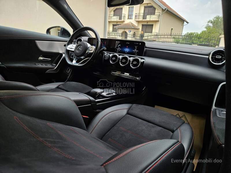 Mercedes Benz CLA 180 A M G
