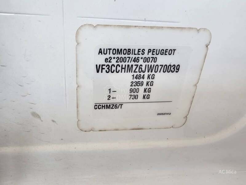 Peugeot 208 1.2  NAV LED 51000