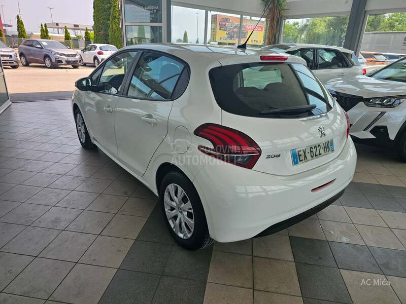 Peugeot 208 1.2  NAV LED 51000
