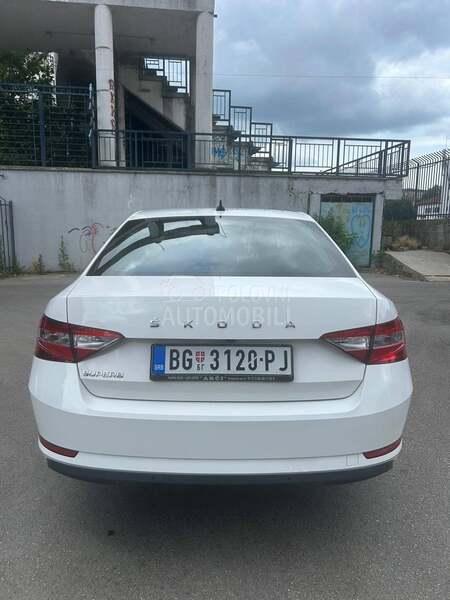 Škoda Superb 