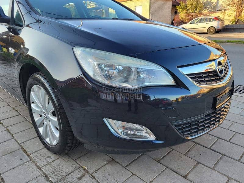 Opel Astra J 1.4t FUL NOVO ch