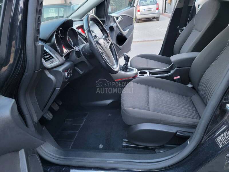 Opel Astra J 1.4t FUL NOVO ch