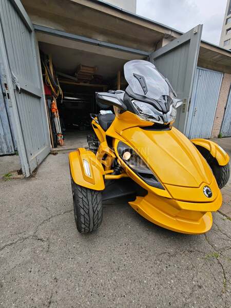 Can-Am Spyder