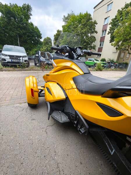 Can-Am Spyder