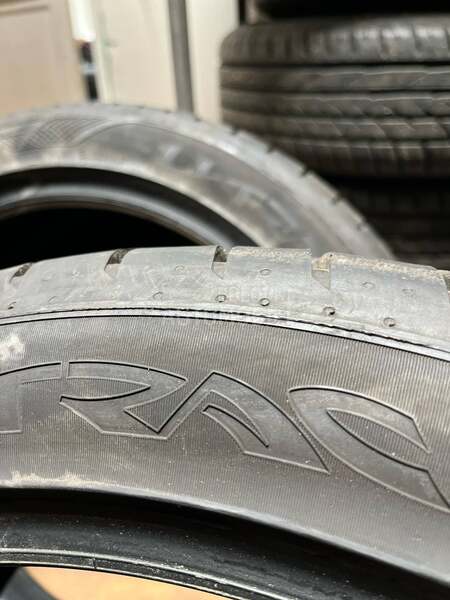 Vredestein 235/45 R18 Letnja