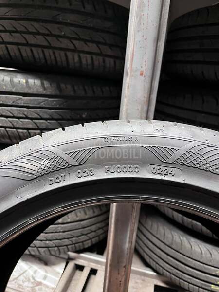 Vredestein 235/45 R18 Letnja