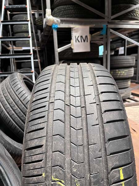 Vredestein 235/45 R18 Letnja