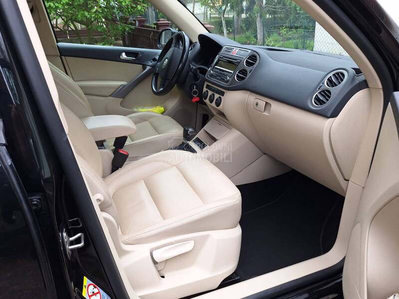 Volkswagen Tiguan 2.0TDI DSG PANO/XEN
