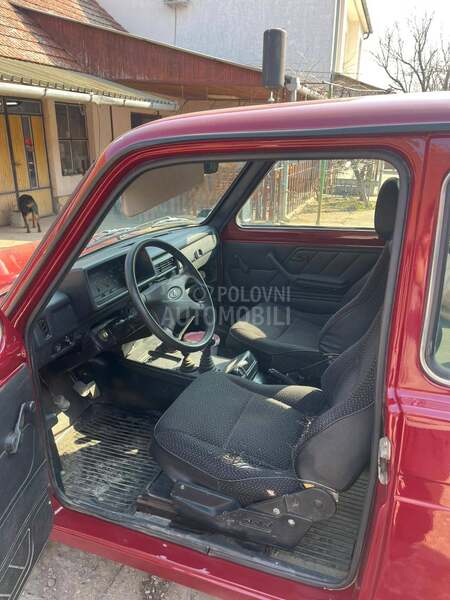 Lada Niva 1.7i