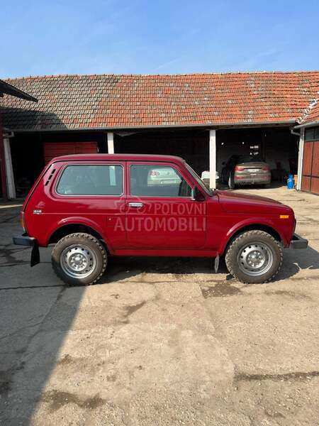 Lada Niva 1.7i