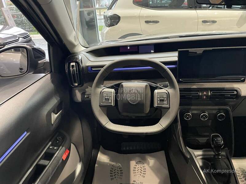 Citroen C3 PLUS 1.2 100hp