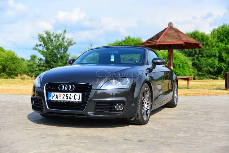 Audi TT 