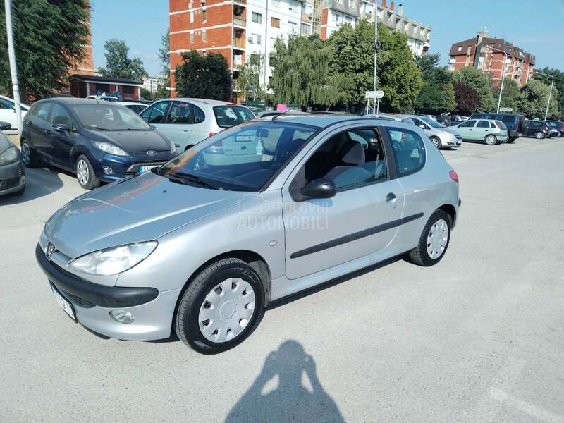 Peugeot 206 