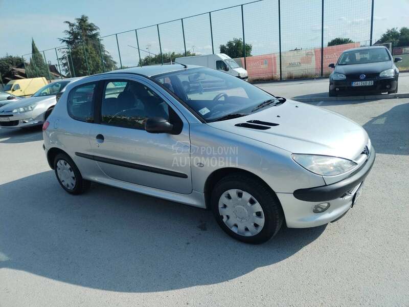 Peugeot 206 