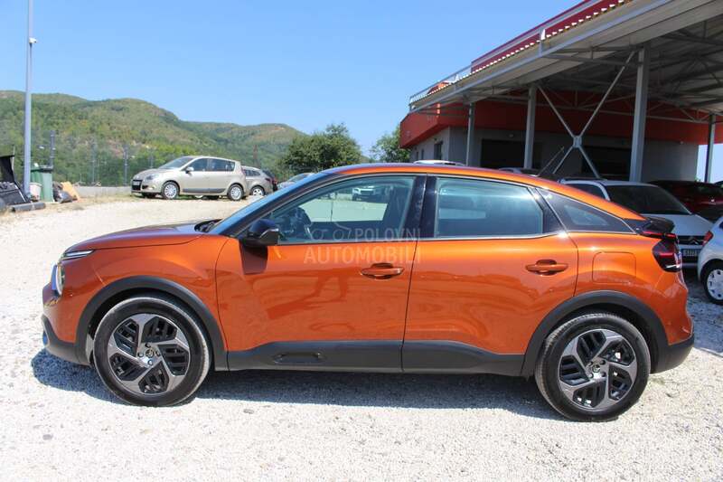 Citroen C4 1.5 EAT8 HEAD UP