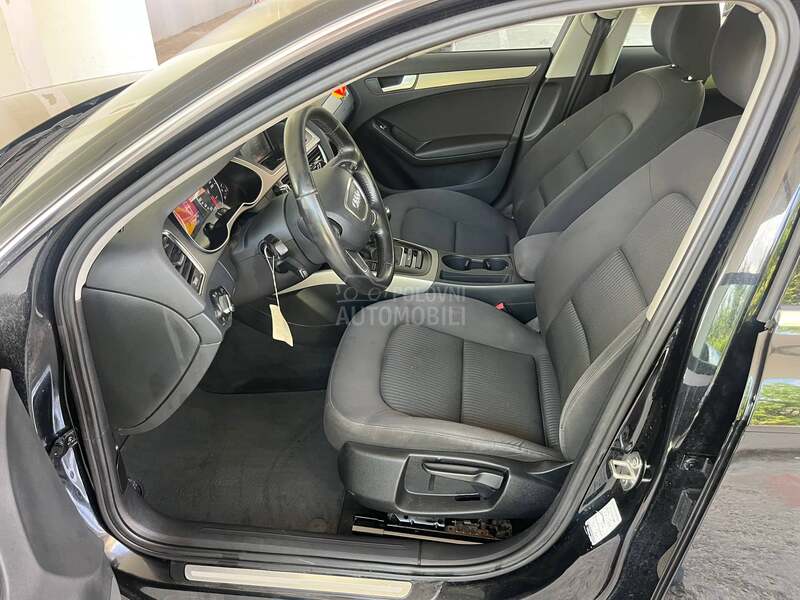 Audi A4 1.8/AVANT PREMIUM CH