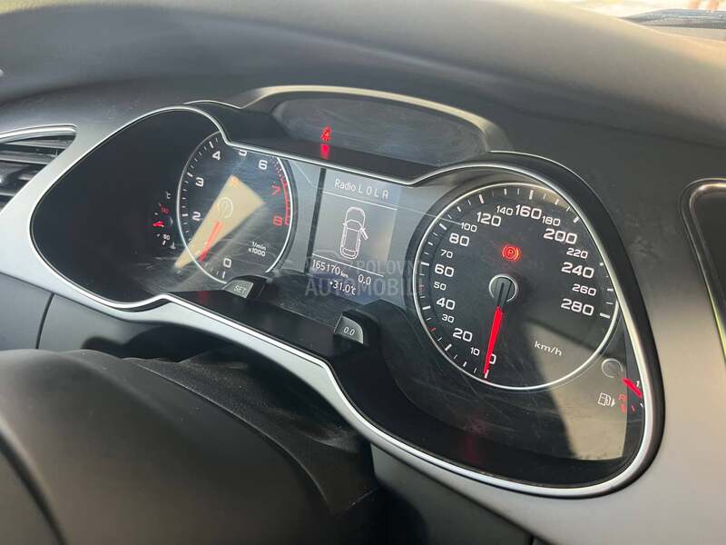 Audi A4 1.8/AVANT PREMIUM CH