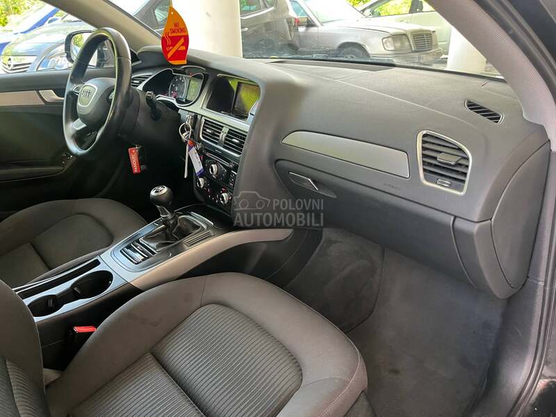 Audi A4 1.8/AVANT PREMIUM CH
