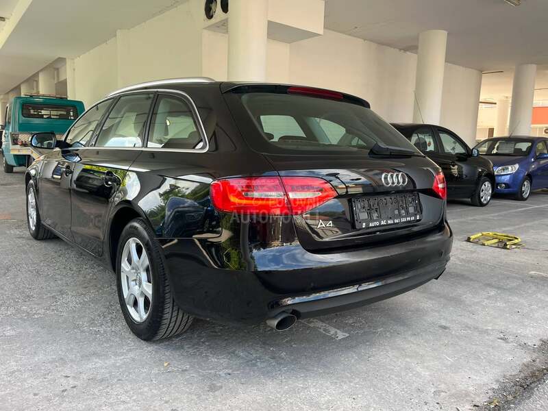 Audi A4 1.8/AVANT PREMIUM CH