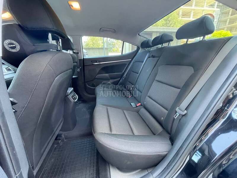 Hyundai Elantra 1.6 MPI