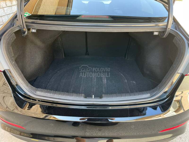 Hyundai Elantra 1.6 MPI