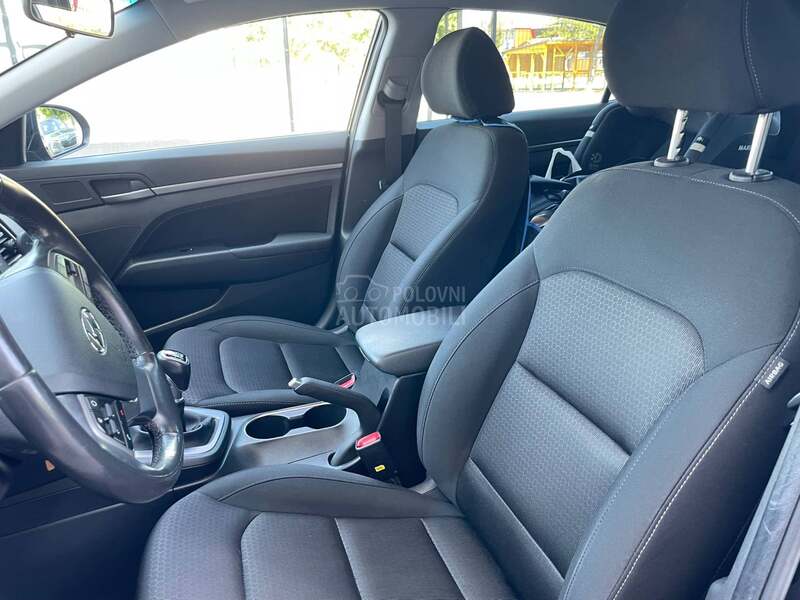Hyundai Elantra 1.6 MPI