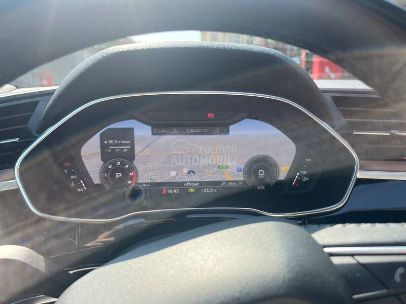 Audi Q3 S LINE/PANO