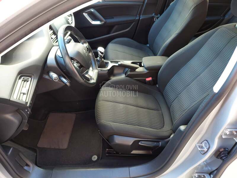 Peugeot 308 1.6BlueHDI Executive